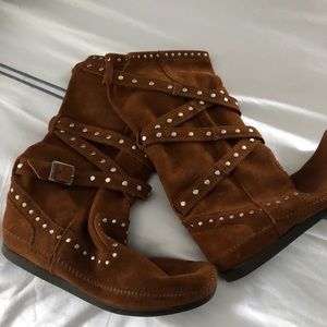 Minnetonka studded flat boot